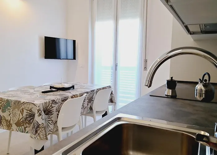 Apartment Re Lear Expo *