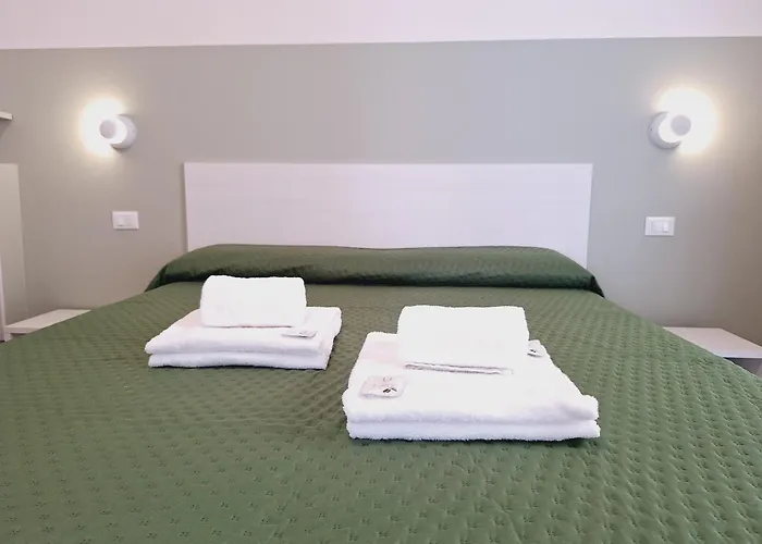 Re Lear Expo Apartment